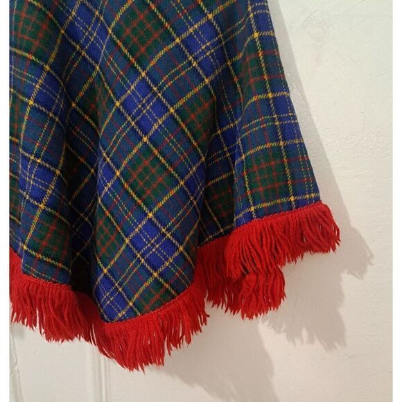 Vintage  70's WOOL TARTAN PLAID FRINGE WOMENS SMALL PONCHO CAPE RED BLUE Sweater - Picture 2 of 5